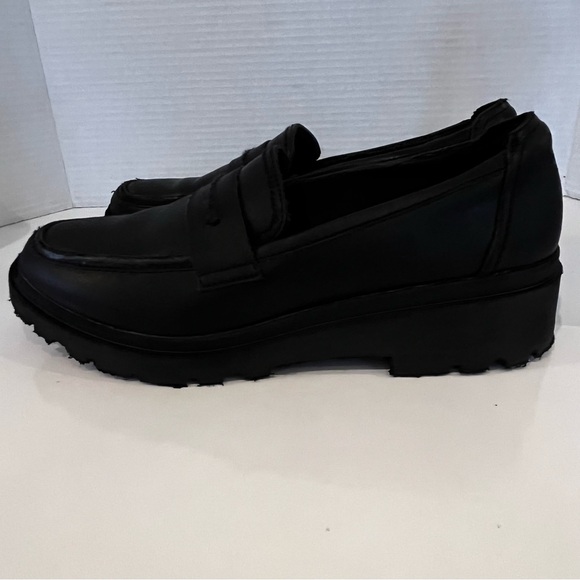 Screen Worn Interview With The Vampire Clarks Lug Sole Loafers Black Size 11 - Picture 4 of 12